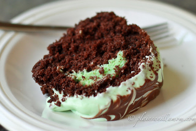 Sweet Sundays: Chocolate Mint Bundt Cake